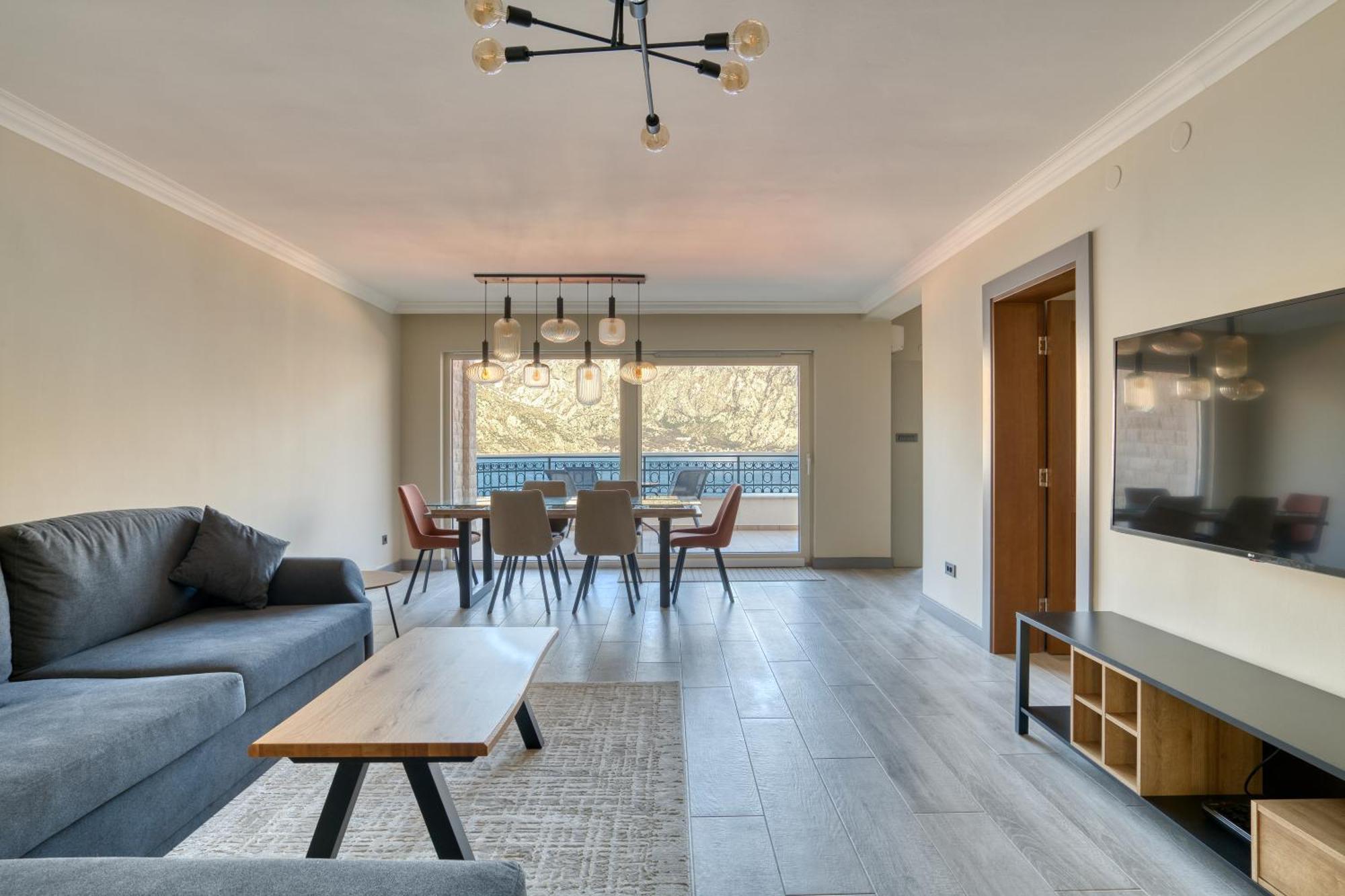 Luxurious 3-Bedroom Apartment By Mn Property Κότορ Εξωτερικό φωτογραφία