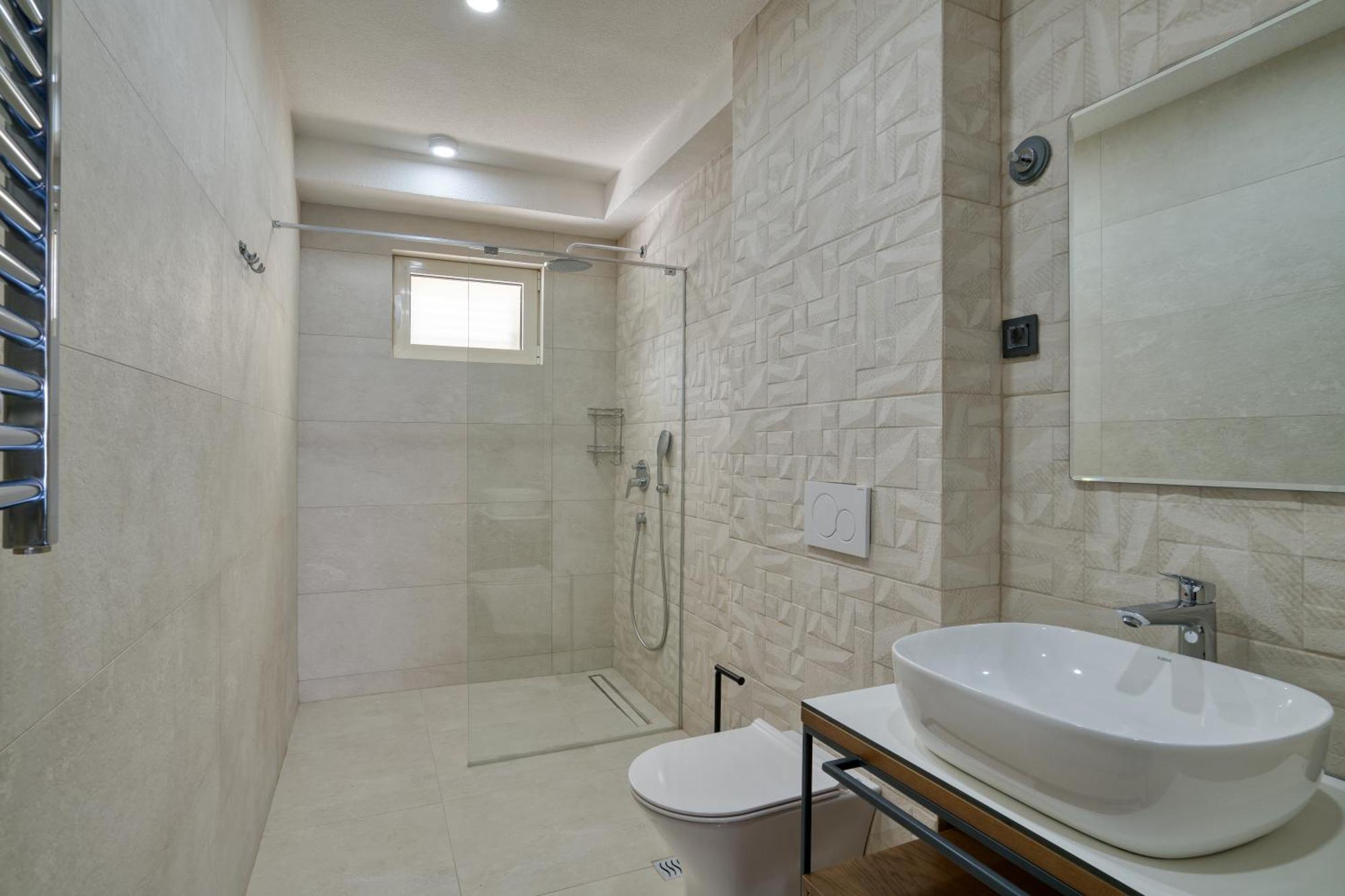 Luxurious 3-Bedroom Apartment By Mn Property Κότορ Εξωτερικό φωτογραφία